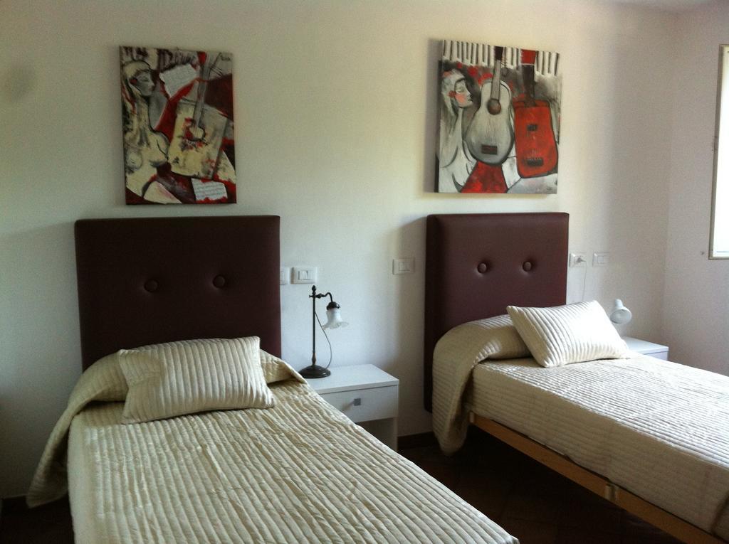 Villa Iolanda Rome Room photo